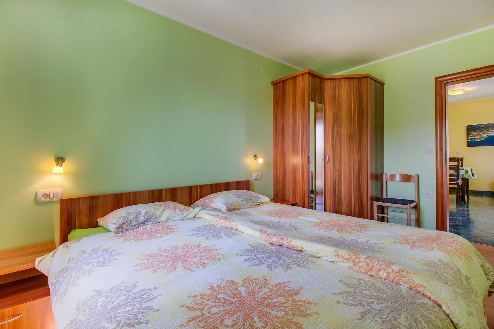 Apartments And Rooms By The Sea Nerezine, Losinj - 11815 Habitación foto